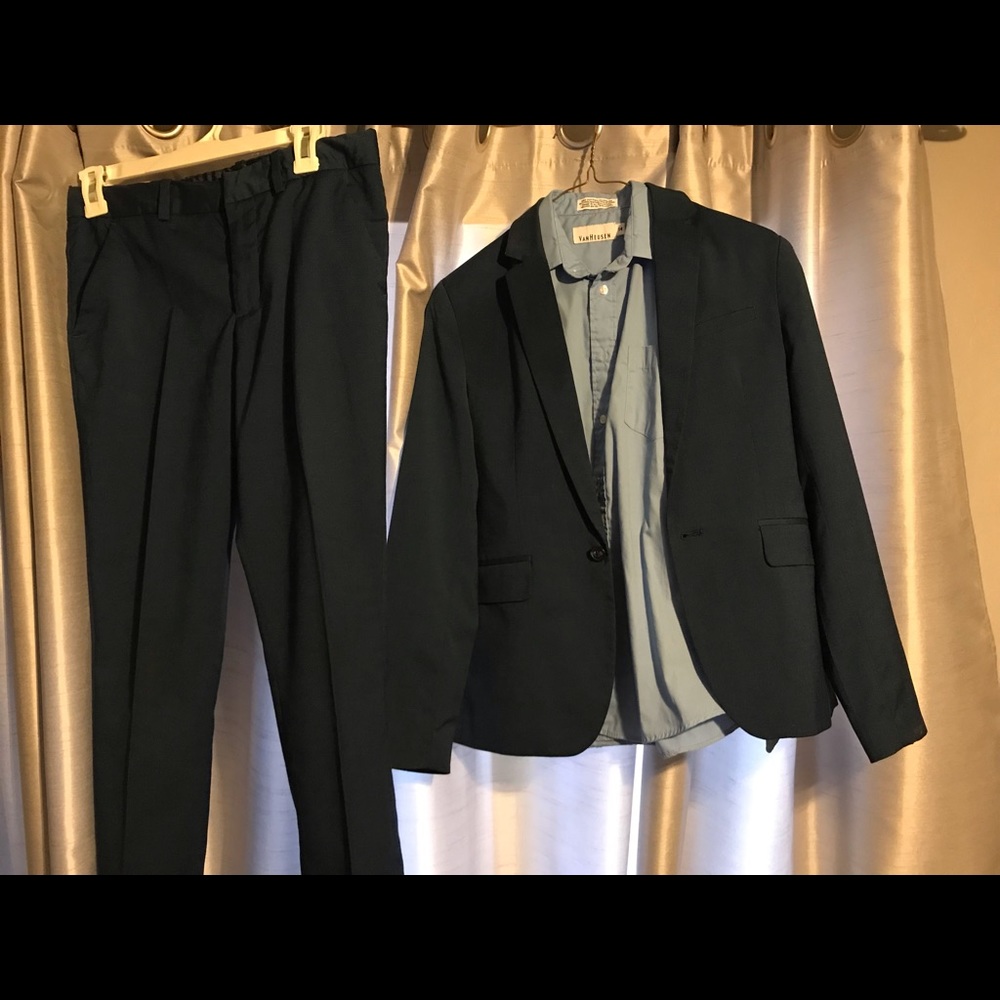 H&M suit with jacket, pants and dress shirt